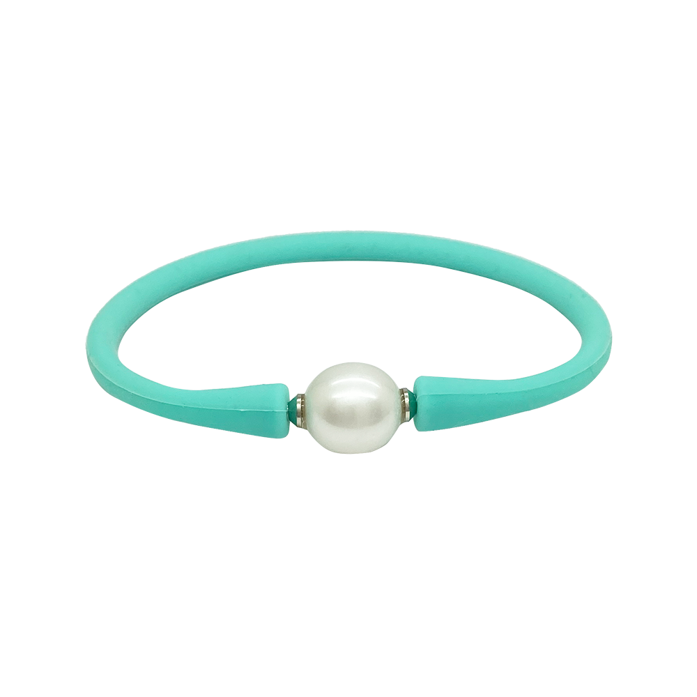 Bracelet with a single white pearl in the center. The bracelet is made of a rubber-like material .