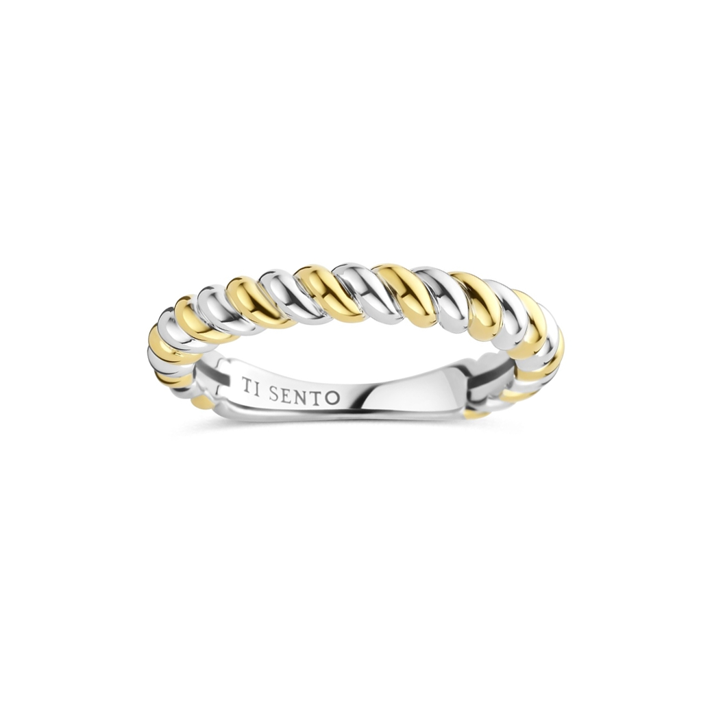Two-tone ring with 'Ti Sento' branding on a white background