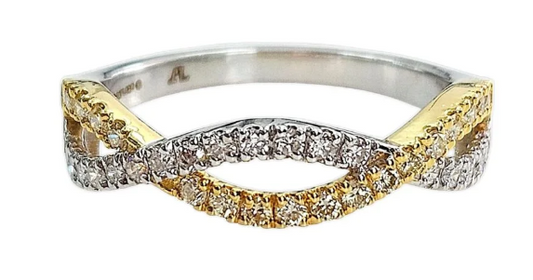 Natural Diamond (0.42ctw) Twist Ring , 14kt